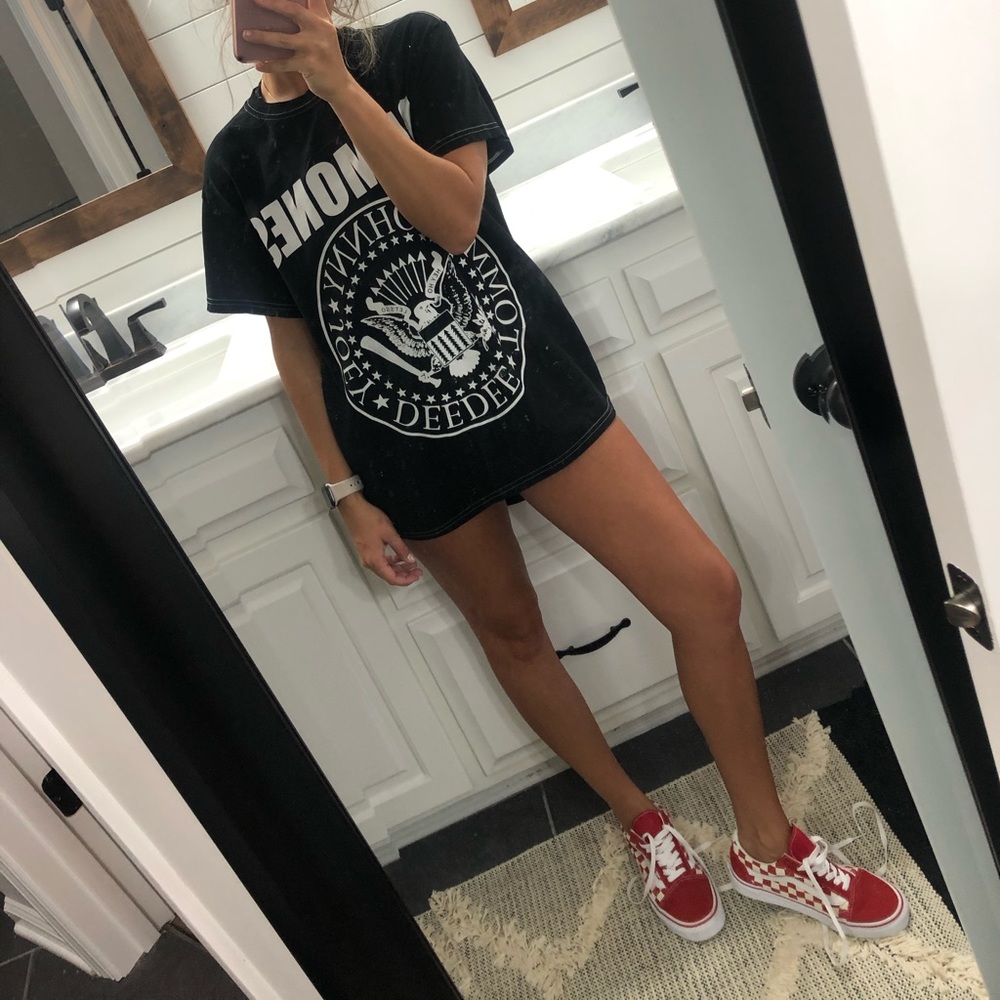 Women’s red vans size 6